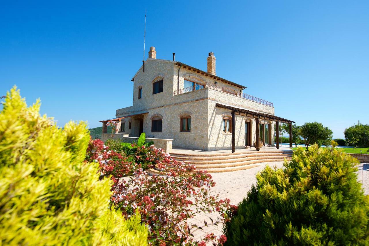 Villa Petrino Halikounas Экстерьер фото