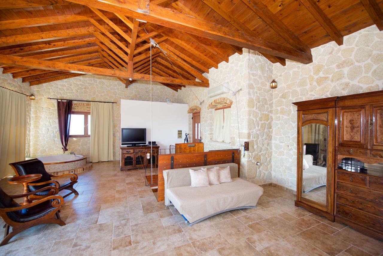 Villa Petrino Halikounas Экстерьер фото